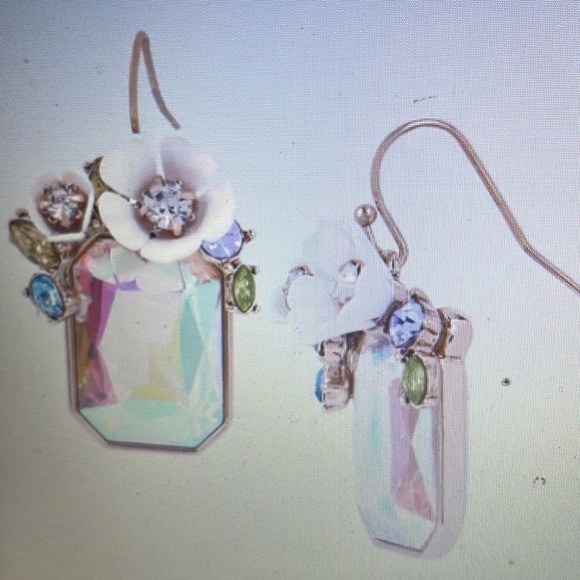 Betsy Johnson Cluster Stone Flower Drop Earrings - Picture 11 of 12